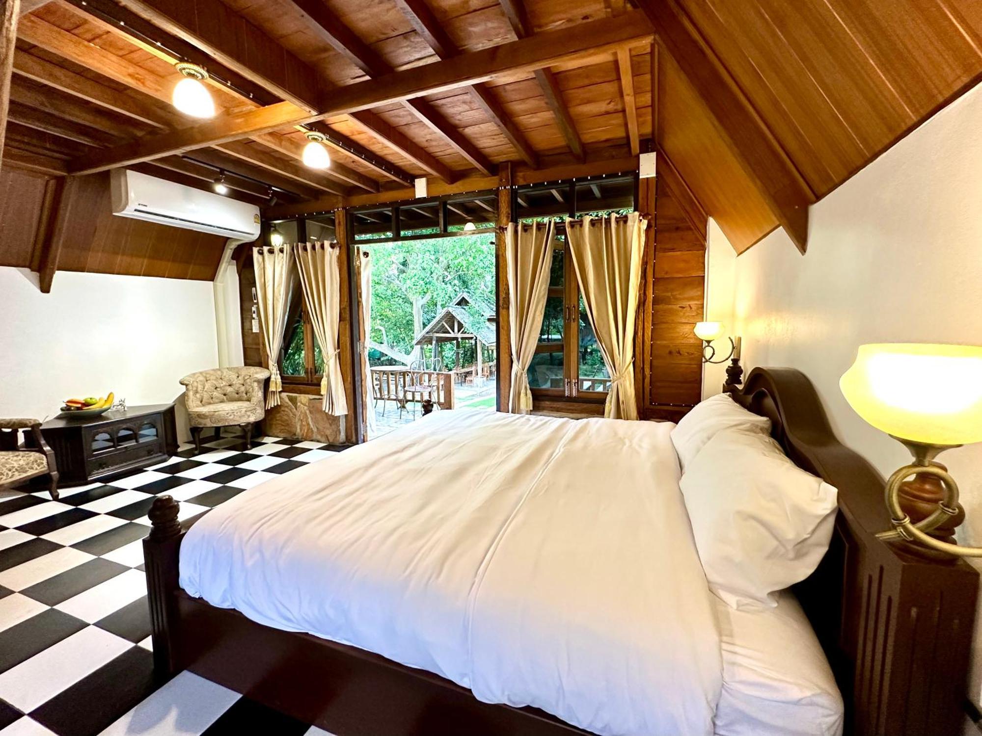 Hotel Ban Kaew Mo Ra Glamping & Restaurant Pang Mapha Exteriér fotografie