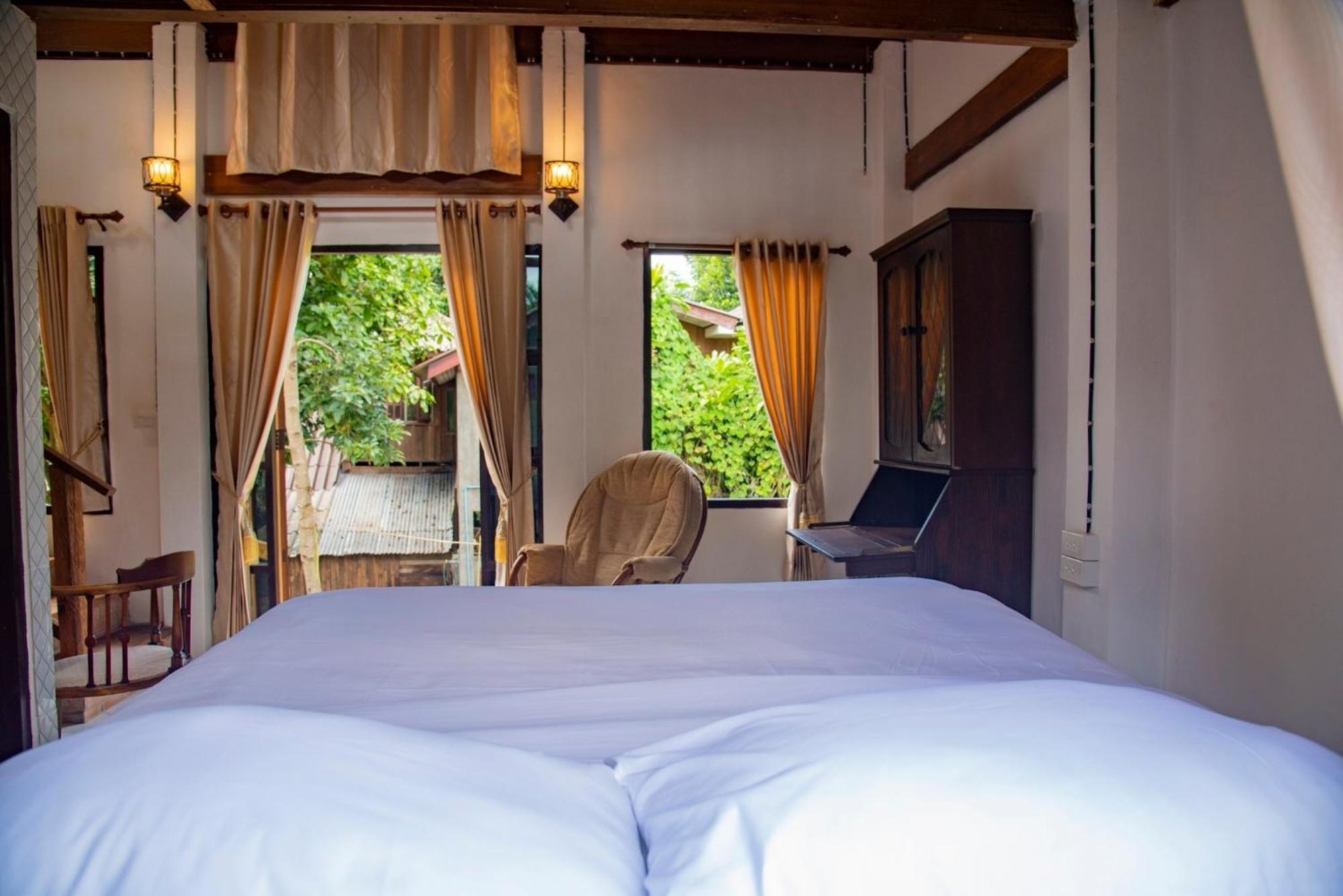 Hotel Ban Kaew Mo Ra Glamping & Restaurant Pang Mapha Exteriér fotografie