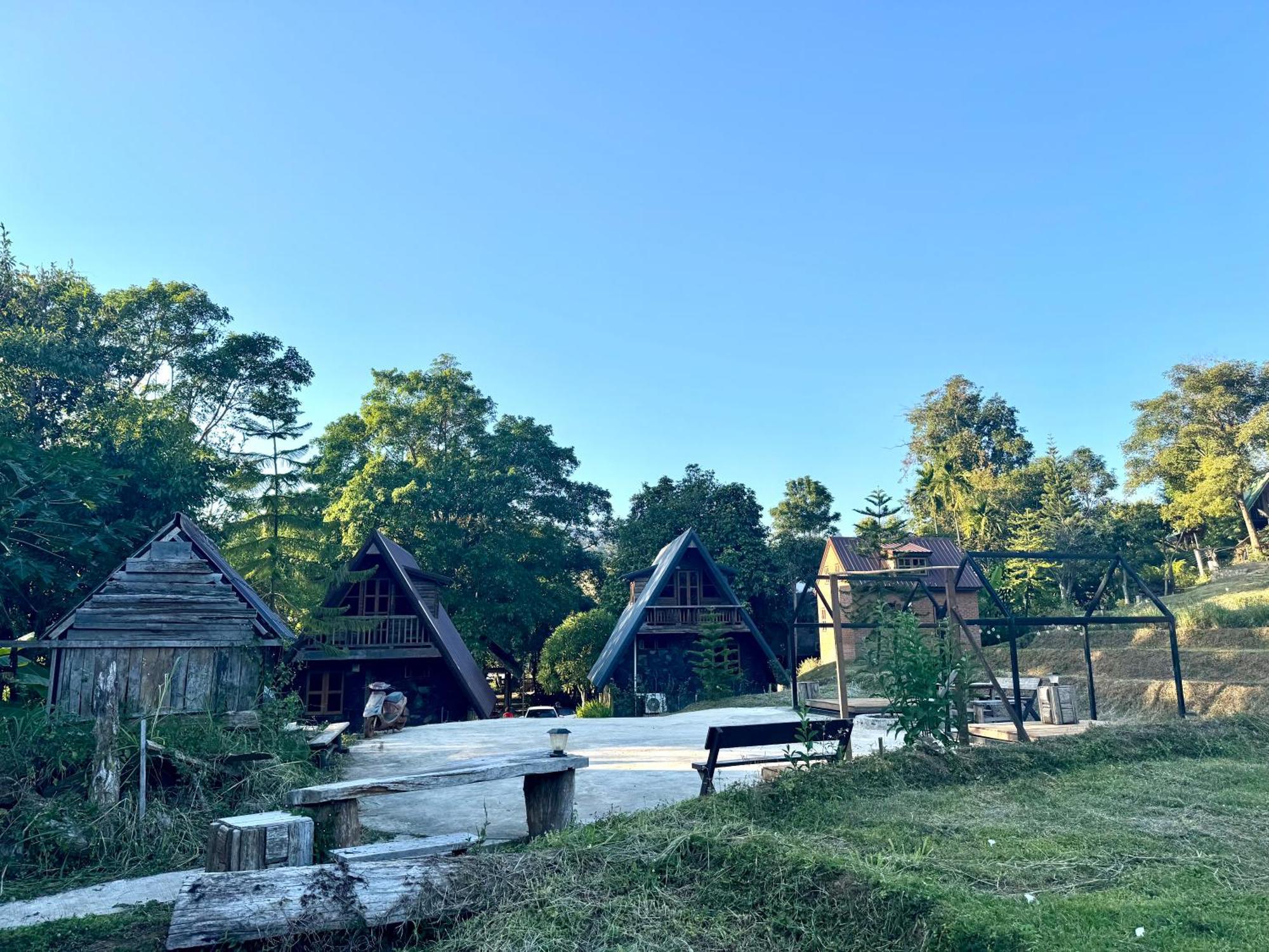 Hotel Ban Kaew Mo Ra Glamping & Restaurant Pang Mapha Exteriér fotografie