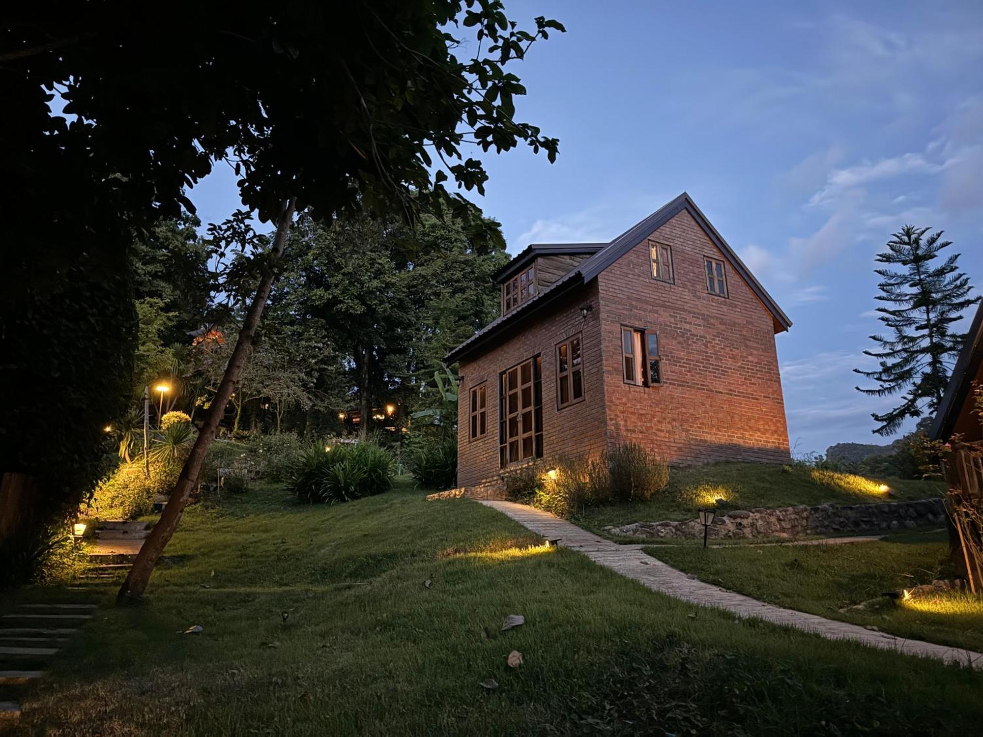 Hotel Ban Kaew Mo Ra Glamping & Restaurant Pang Mapha Exteriér fotografie