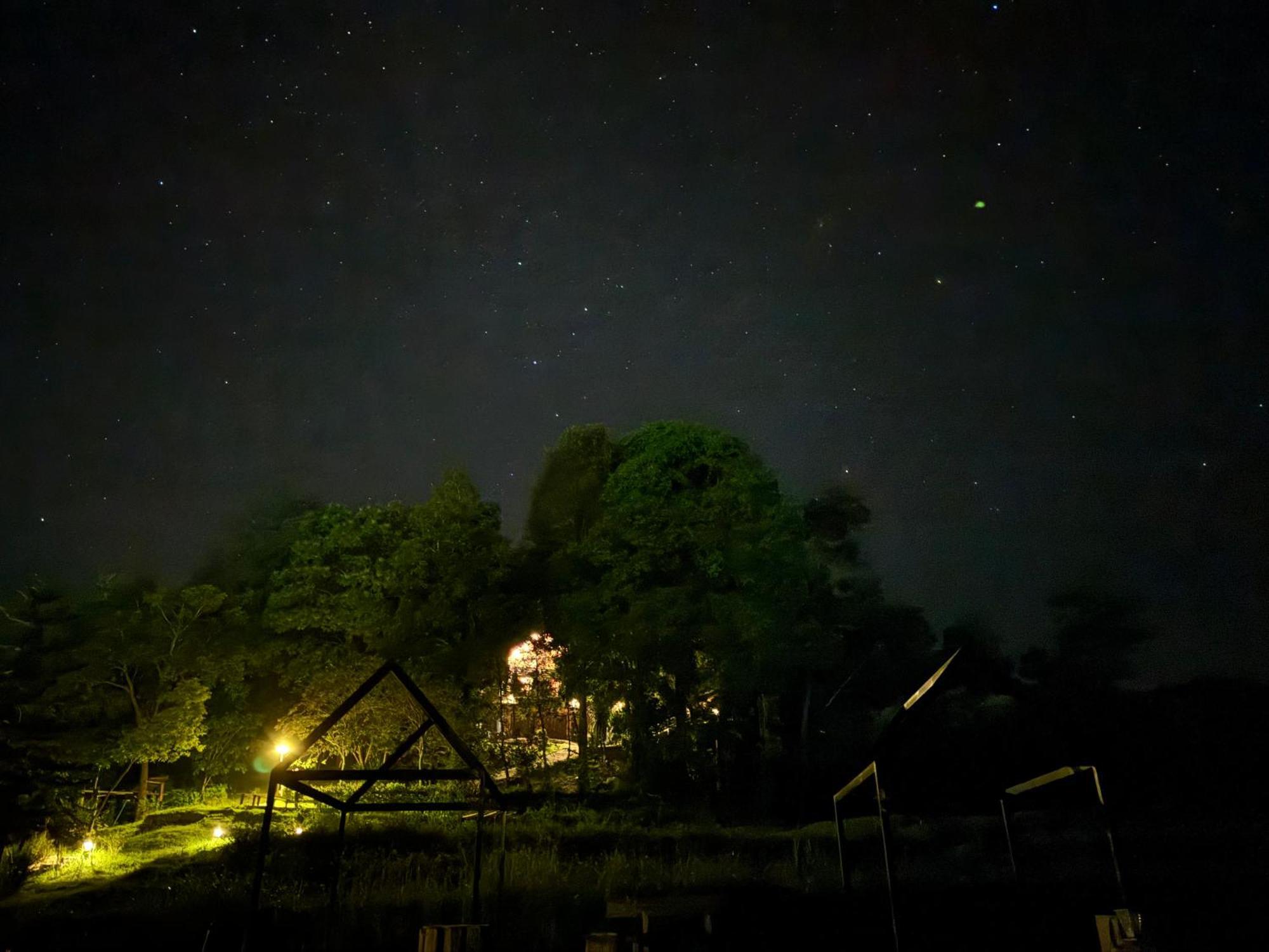 Hotel Ban Kaew Mo Ra Glamping & Restaurant Pang Mapha Exteriér fotografie