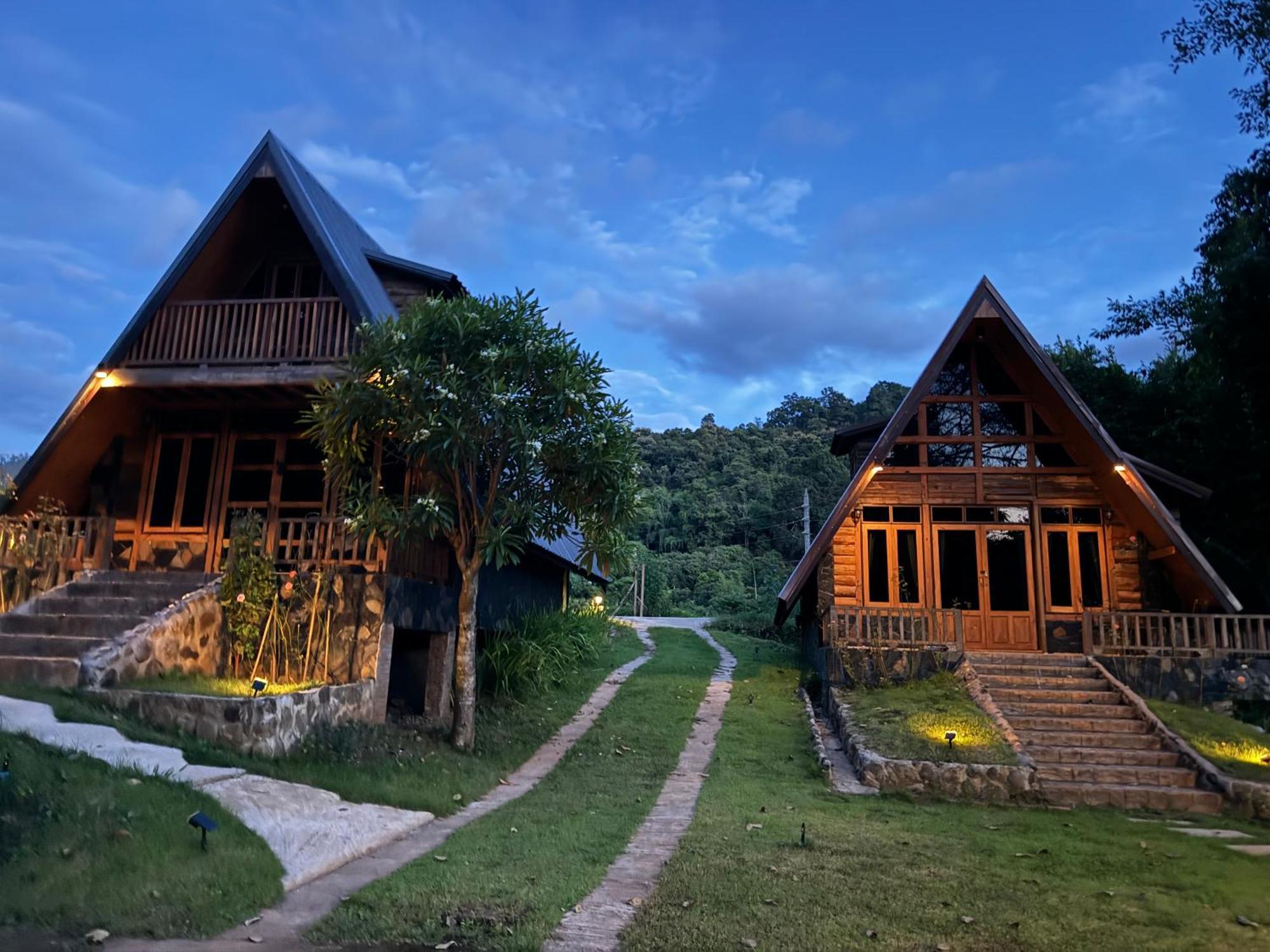 Hotel Ban Kaew Mo Ra Glamping & Restaurant Pang Mapha Exteriér fotografie