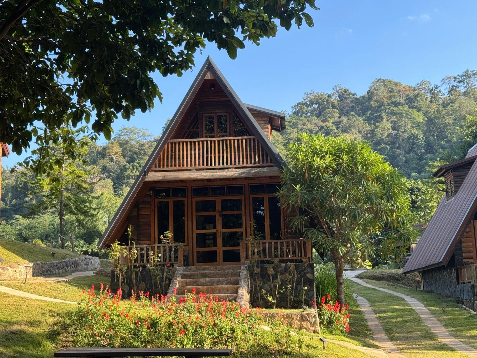 Hotel Ban Kaew Mo Ra Glamping & Restaurant Pang Mapha Exteriér fotografie