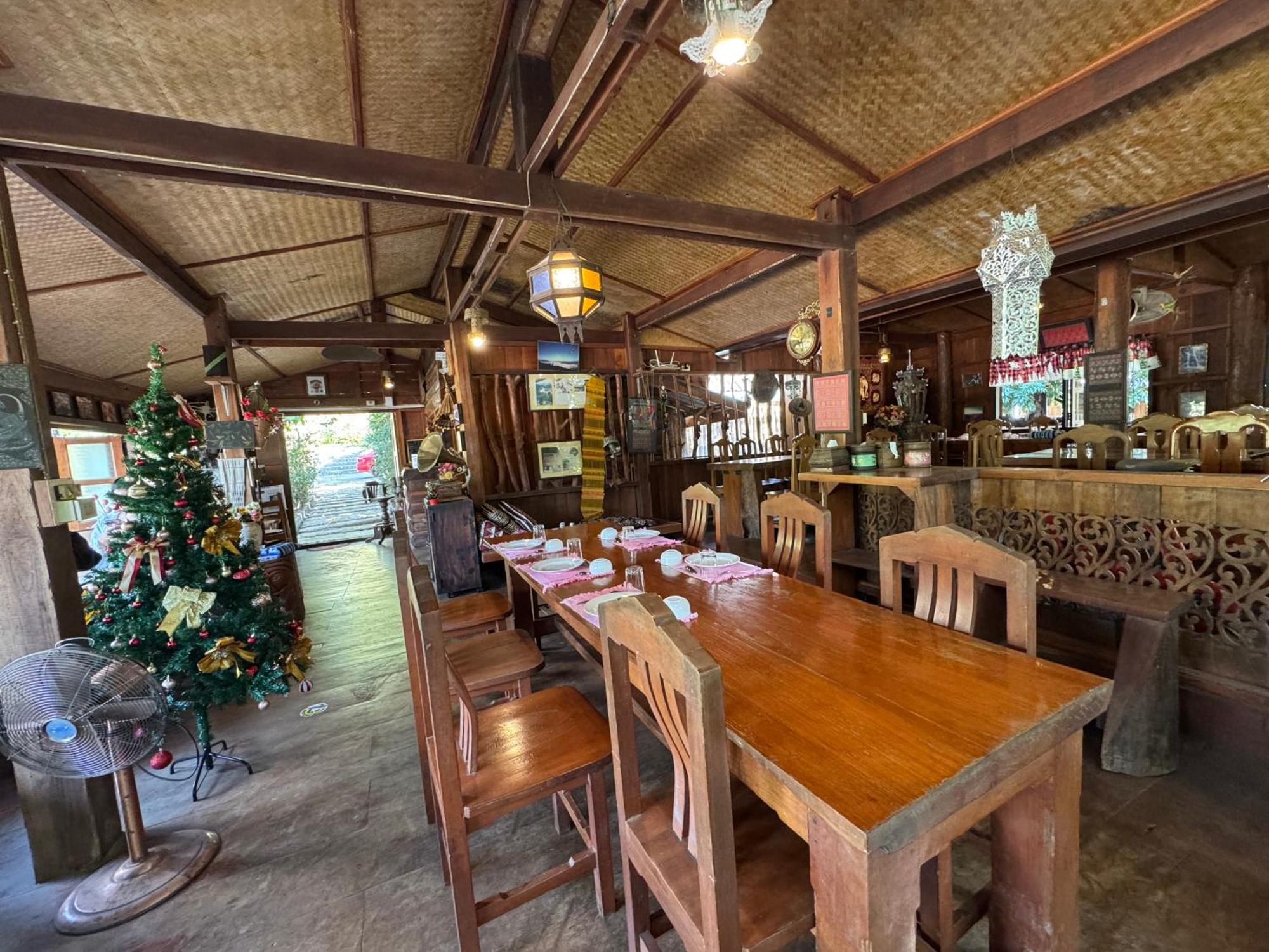 Hotel Ban Kaew Mo Ra Glamping & Restaurant Pang Mapha Exteriér fotografie